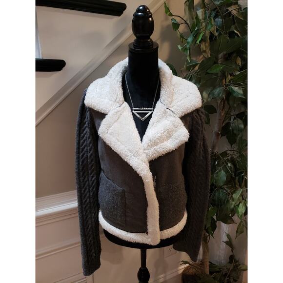 Thread & Supply Sherpa Lined Jacket Women’s Small Gray Faux Fur Cozy Warm - Picture 1 of 12